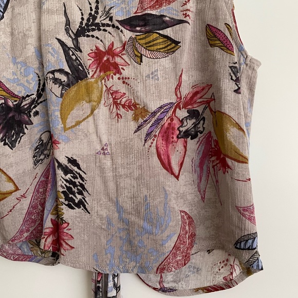 O’neill open back top - Picture 4 of 10